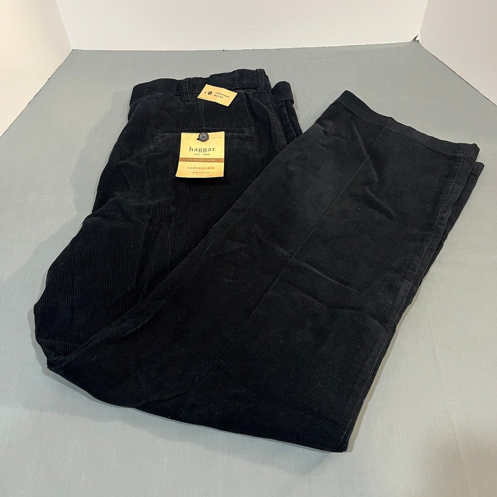 Haggar Corduroy Pants Mens 38x30 Black 14-Wale Cord Classic Fit HC10282